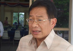 เด้งฟ้าผ่า! ผู้ว่าฯ ปทุม เซ่นน้ำท่วม