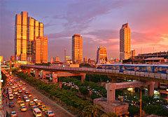 รองผู้ว่าฯกทม. คาด20เขต รอดน้ำท่วม หลังรื้อประตูระบายน้ำ