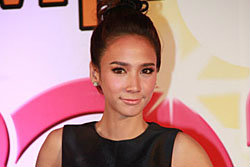 "อั้ม"เปิดใจเคลียร์ข่าวฉาวกับหนุ่มๆแบบ NON STOP รวดเดียวจบ!