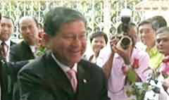 เฉลิม นั่งหัวโต๊ะครม.วันนี้ แทนนายกรัฐมนตรี