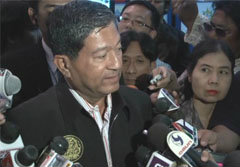 เฉลิม-ธีระ-สุกำพลไม่ตอบพรฎ.อภัยโทษทักษิณ