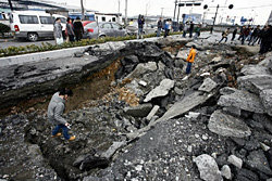 เมืองหางโจว ที่จีนแผ่นดินยุบตัว ลึก 3 เมตร