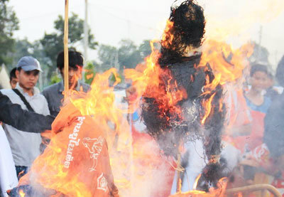 ประมวลภาพกูปรีพลัดถิ่นเผาหุ่นเฮียฮวด