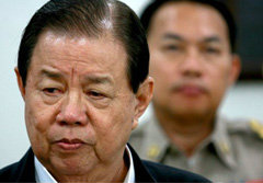 พล.อ.ยุทธศักดิ์ ท้าฝ่ายค้านเปิดหลักฐาน ทักษิณ เจรจาโจรใต้
