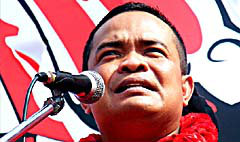 จตุพรเรียกร้องคณะตุลาการรธน.ลาออก