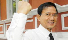 ศาลอุทธรณ์ไม่รับฟ้อง สมชายสั่งสลายพธม.ปี51
