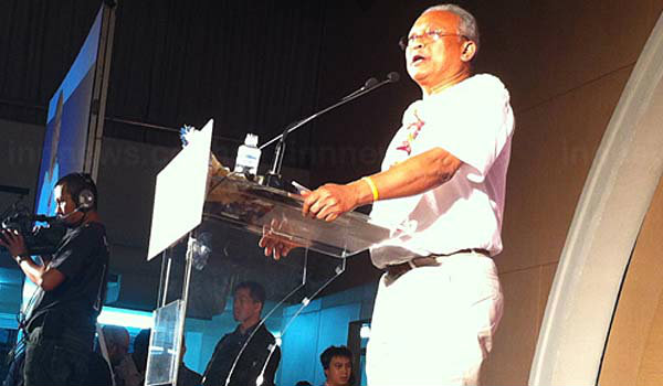 'สุเทพ'ร่ำไห้ย้ำไม่ทิ้งทหารคดีแดงยันมีกฎหมายรองรับ