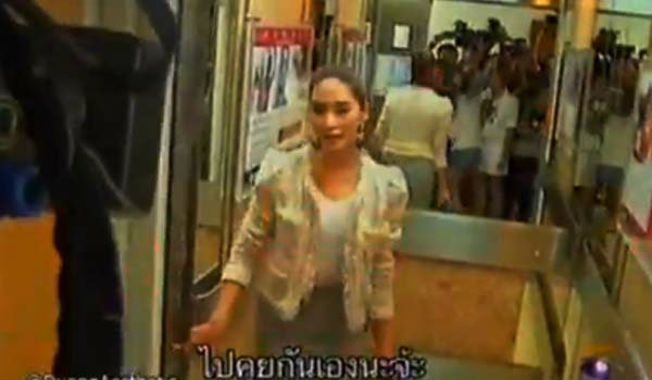 ว่อนเน็ต! คลิปสาว"พลอย" เหวี่ยงวีนสื่อ ชิ่งงานอีเวนต์ !!