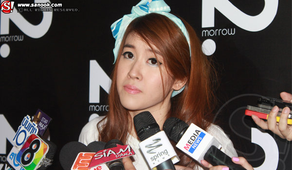 เชียร์ ช้ำหนักรักคนมีเจ้าของ ถึงเศร้าแต่ก็จะรอ