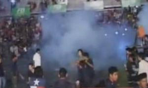 วัยรุ่นตีกันวุ่นกลางคอนเสิร์ตเสก-คาราบาว เจ็บ 4 ราย