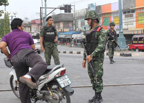 วางปะทัดยักษ์ป่วนนราฯ-คุมเข้มทุกพื้นที่