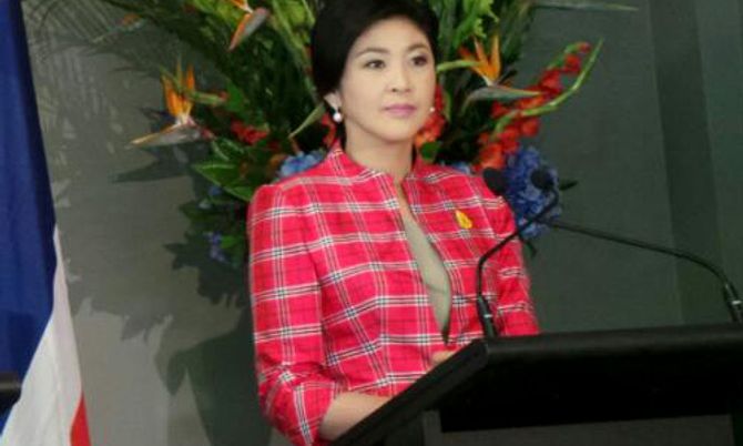 ยิ่งลักษณ์ บอก เปลี่ยนนายกไม่ง่ายน้อยใจคนจ้องปลด