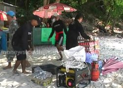 รวบพ่อค้ารุกเกาะพีพียึดชายหาดขายอาหาร