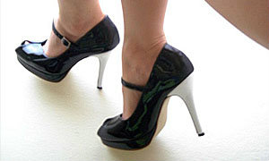 หวังฆ่าเพื่อนร่วมงาน หนุ่มยุ่นใส่สารพิษในรองเท้า