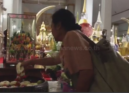 วัดปทุมฯ คึก ปชช.ทำบุญวันมหาสงกรานต์