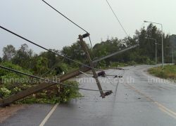 ฝนถล่มฝั่งตะวันออก กทม.-ลมแรงขอให้ระวัง