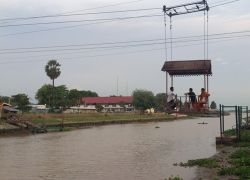 รองผู้ว่าฯอยุธยาตรวจกระเช้าลอยฟ้าวัดนิเวศธรรมประวัติ