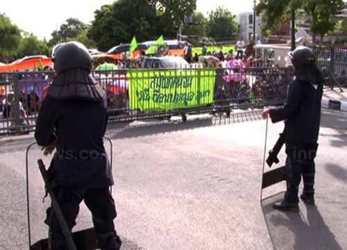 นายกหน้าเครียดเข้าถกครม.สุพรแจงม็อบพีมูฟปิดทำเนียบ