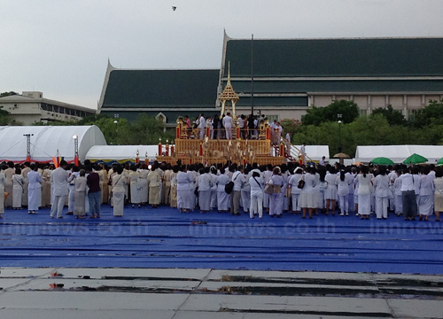 ปชช.ร่วมพิธีอันเชิญพระบรมสารีริกธาตุแน่น