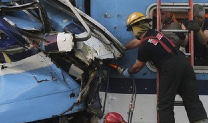 รถไฟชนกันก่อนถึงสถานีอาร์เจนตินาดับ1ศพ