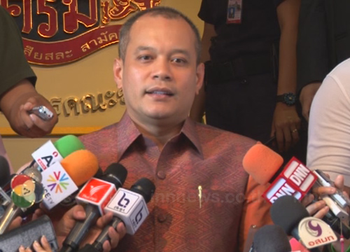 ณัฐวุฒิโต้ข้าวเน่าอ้างโดนใส่ร้ายโยนกขช.ดู