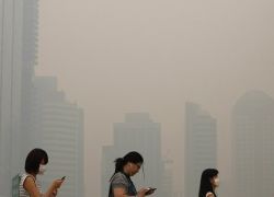 ดัชนีมลพิษอากาศสิงคโปร์ พุ่งสูงต่อเนื่อง