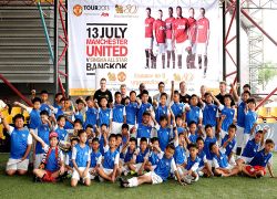 ตำนานผีสอนทักษะฟุตบอลเด็กไทย
