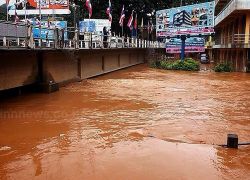 แม่น้ำสายสูง5ม.ท่วมตลาดการค้าไทย-พม่า