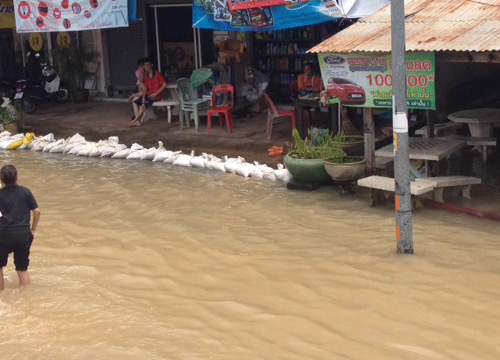 น้ำท่วมปราจีนอยุธยายังอ่วม-กรมชลยันกทม.ไม่ท่วม