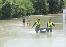 ท่วมศรีสะเกษยังหนักหลายชุมชนถูกตัดขาด