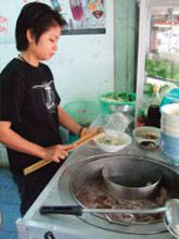 ฝึกเคล็ดลับเสริมเมนูเก่า เพิ่มรส  ก๋วยเตี๋ยวเนื้อตุ๋น