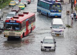 ปทุมฝนตกทั้งวันน้ำท่วมถ.พหลโยธินเขตคูคต