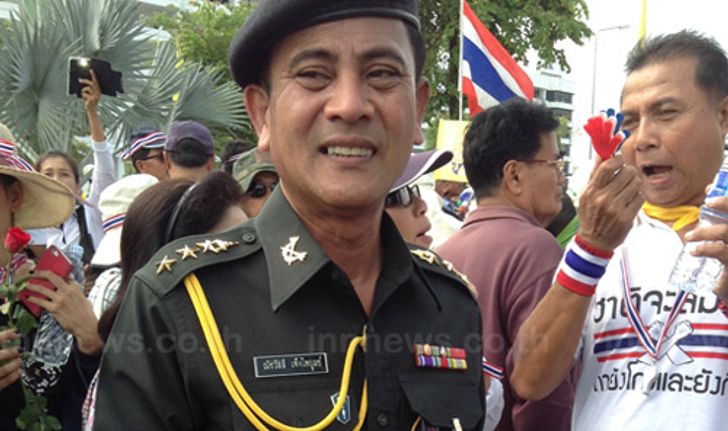 ม็อบราชดำเนินไปกองทัพไทย-ดีเอสไอ