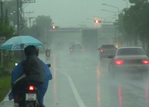 ศูนย์อุตุใต้ตอ.ประกาศเตือนฝนตกหนักฉ.3