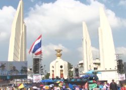 สาทิตย์โต้ไม่ได้จับตัวบุตรชายนายกฯแลกยุบสภา