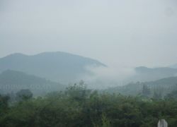 เหนืออีสานกทม.อุณหภูมิสูงขึ้นใต้ฝนลด-พม่าดินไหว