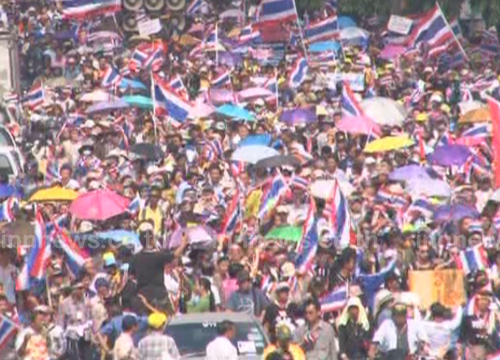 สุเทพนำ กปปส.เดินรณรงค์ถึงราชประสงค์