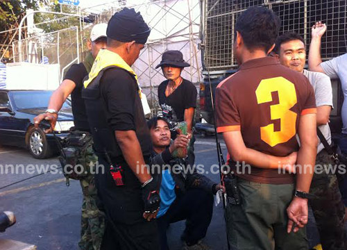 คปท.รวบตร.บุกเข้าพื้นที่ม็อบไร้เหตุรุนแรง