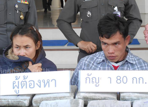 โคราชรวบ2ชาวลาวลักลอบขนกัญชา80กก.