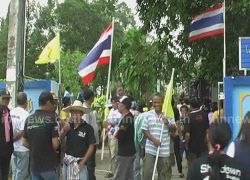 กปปส.พัทลุงเดินหน้าปิดสถานที่ราชการ-โรงเรียน