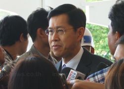 พงศ์เทพปัดใบสั่งทักษิณลุยลต.-ออกพรฎ.ลต.ใหม่ไม่ได้