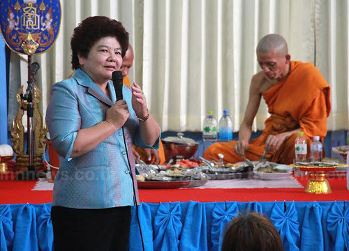 ตราดร่วมทำบุญวันมาฆบูชาเนืองแน่น