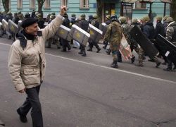 ผู้ประท้วงยูเครนออกจากศาลาว่าการกรุงเคียฟแล้ว