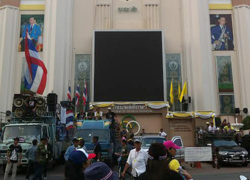 กปปส.ปทุมวันเตรียมเคลื่อน-การ์ดจับ2แดงป่วน