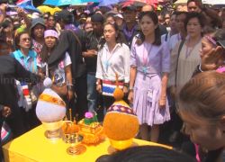 กปปส.ถึงวัดพระแก้วปฏิญาณตนป้องแผ่นดิน