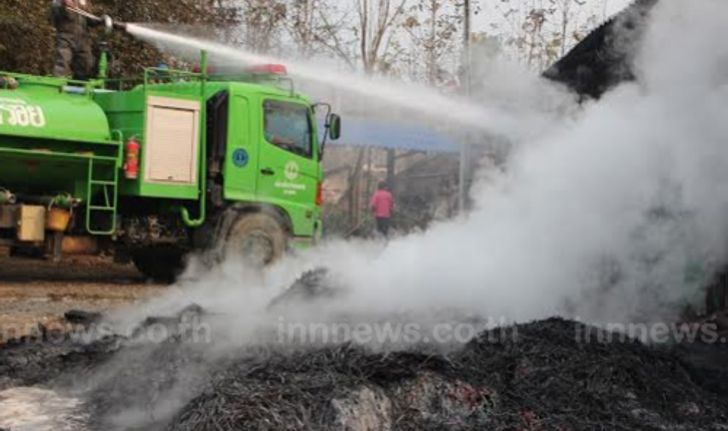 ไฟไหม้โรงงานทำตะเกียบเมืองแพร่วอดกว่าสิบล้าน