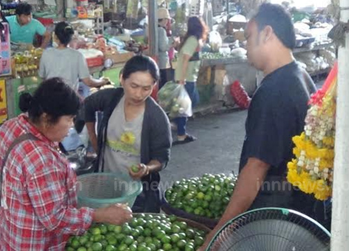 อ่างทองมะนาวแพงคนซื้อเปลี่ยนใช้มะนาวขวด