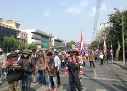 คปท.เดินทางมอบกำลังใจให้ตร.น้ำดีในนครบาล