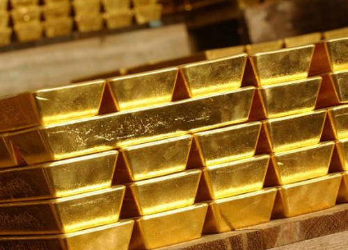 ชาวจีนแห่ซื้อทองหลังราคาตกหวังขายทำกำไร