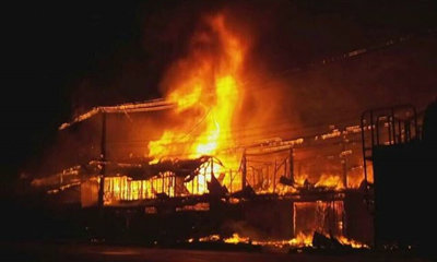 เพลิงเผาตลาดเก่าแก่เมืองสุพรรณ วอด 20 หลัง